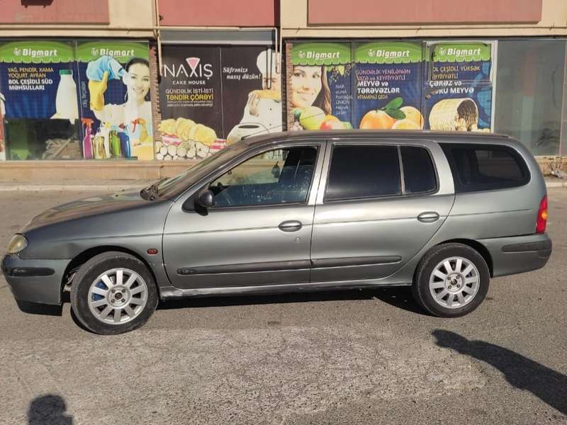 Renault Megane, 2001 il, 1.6 L, 250 000 km
