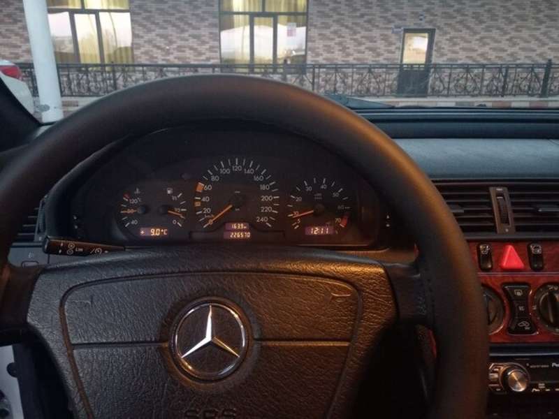 Mercedes C 180, 1999 il, 1.8 L, 285 000 km
