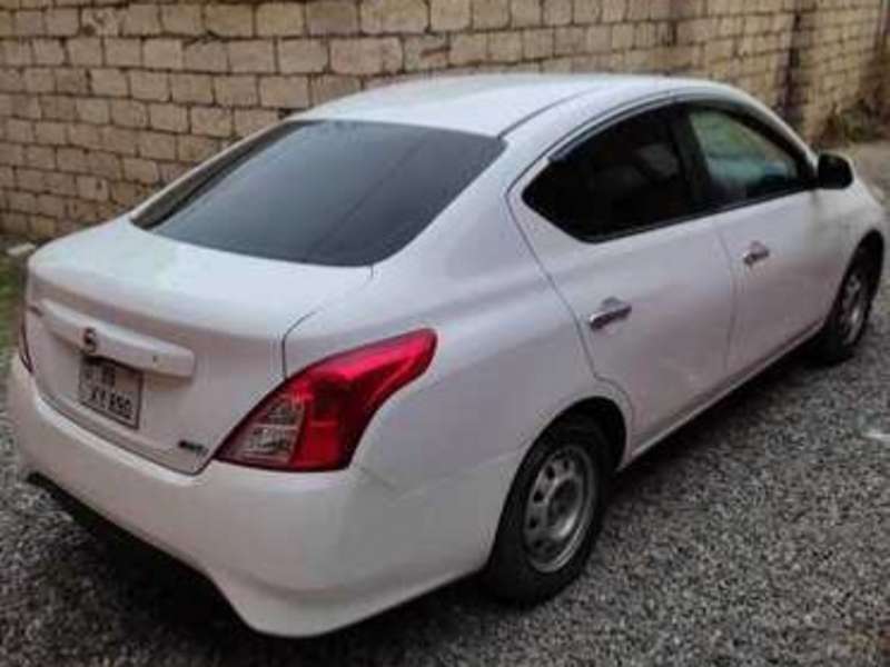 Nissan Sunny, 2015 il, 1.2 L, 129 000 km