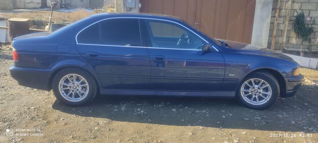BMW 528, 1997 il, 2.8 L, 322 000 km