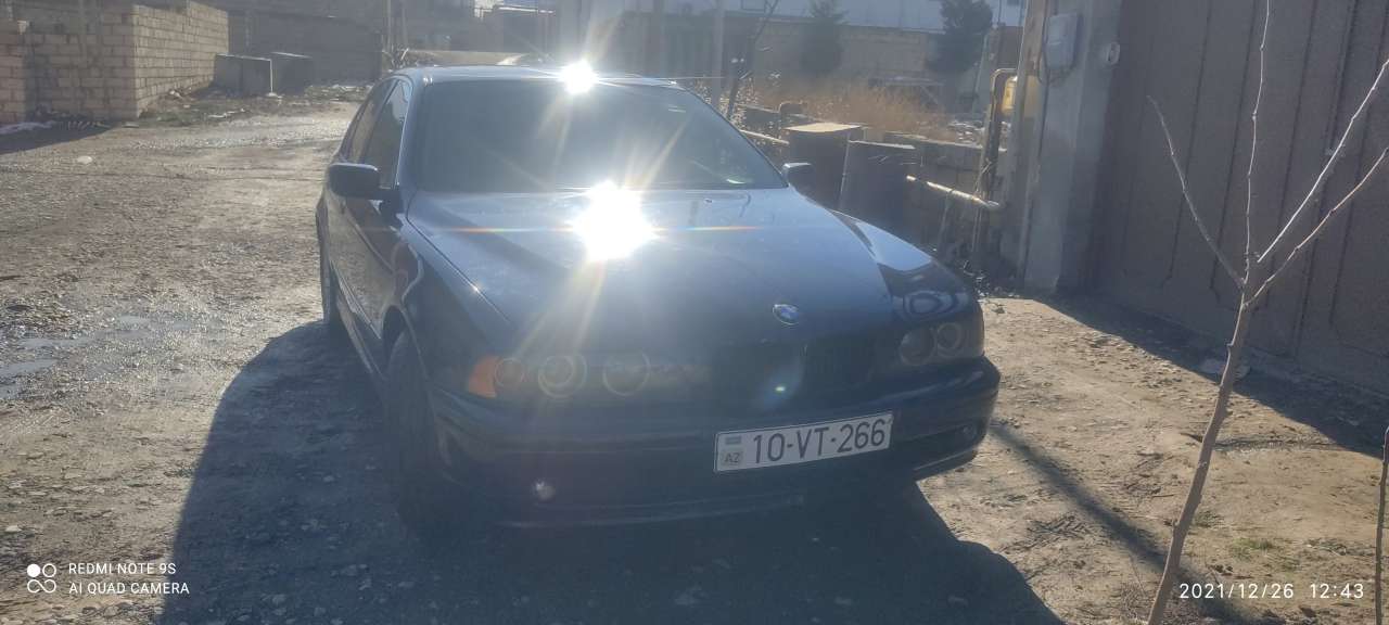 BMW 528, 1997 il, 2.8 L, 322 000 km