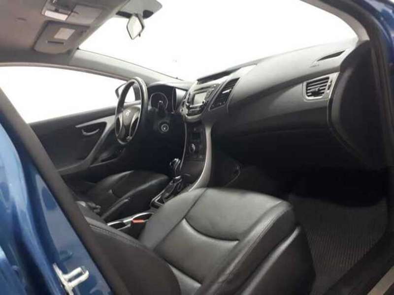 Hyundai Elantra, 2015 il, 1.6 L, 77 000 km