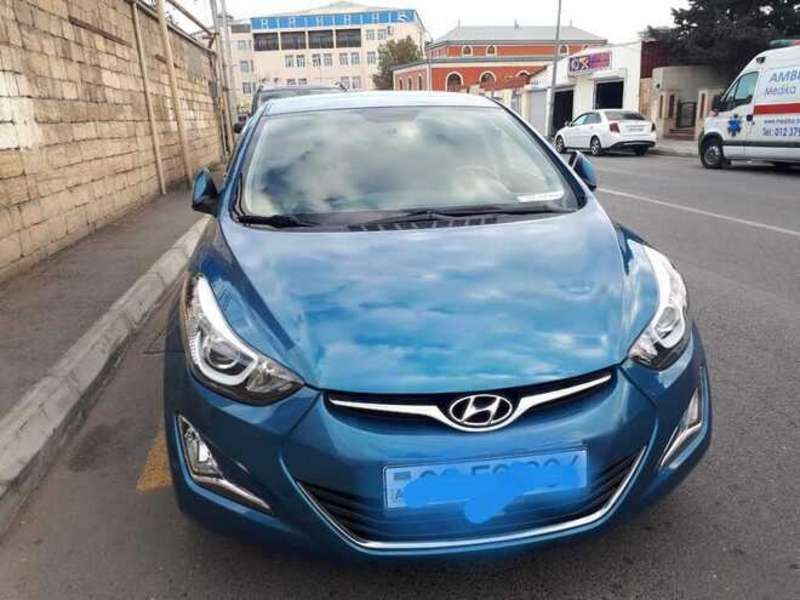 Hyundai Elantra, 2015 il, 1.6 L, 77 000 km