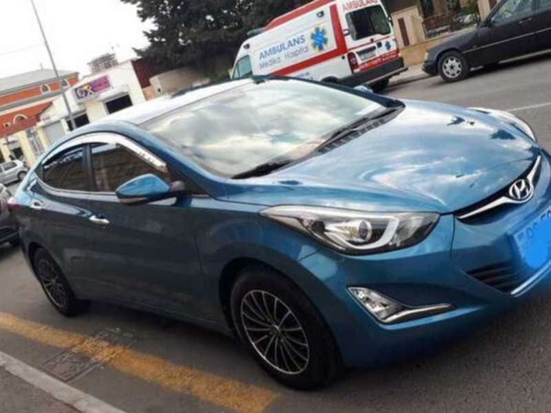 Hyundai Elantra, 2015 il, 1.6 L, 77 000 km