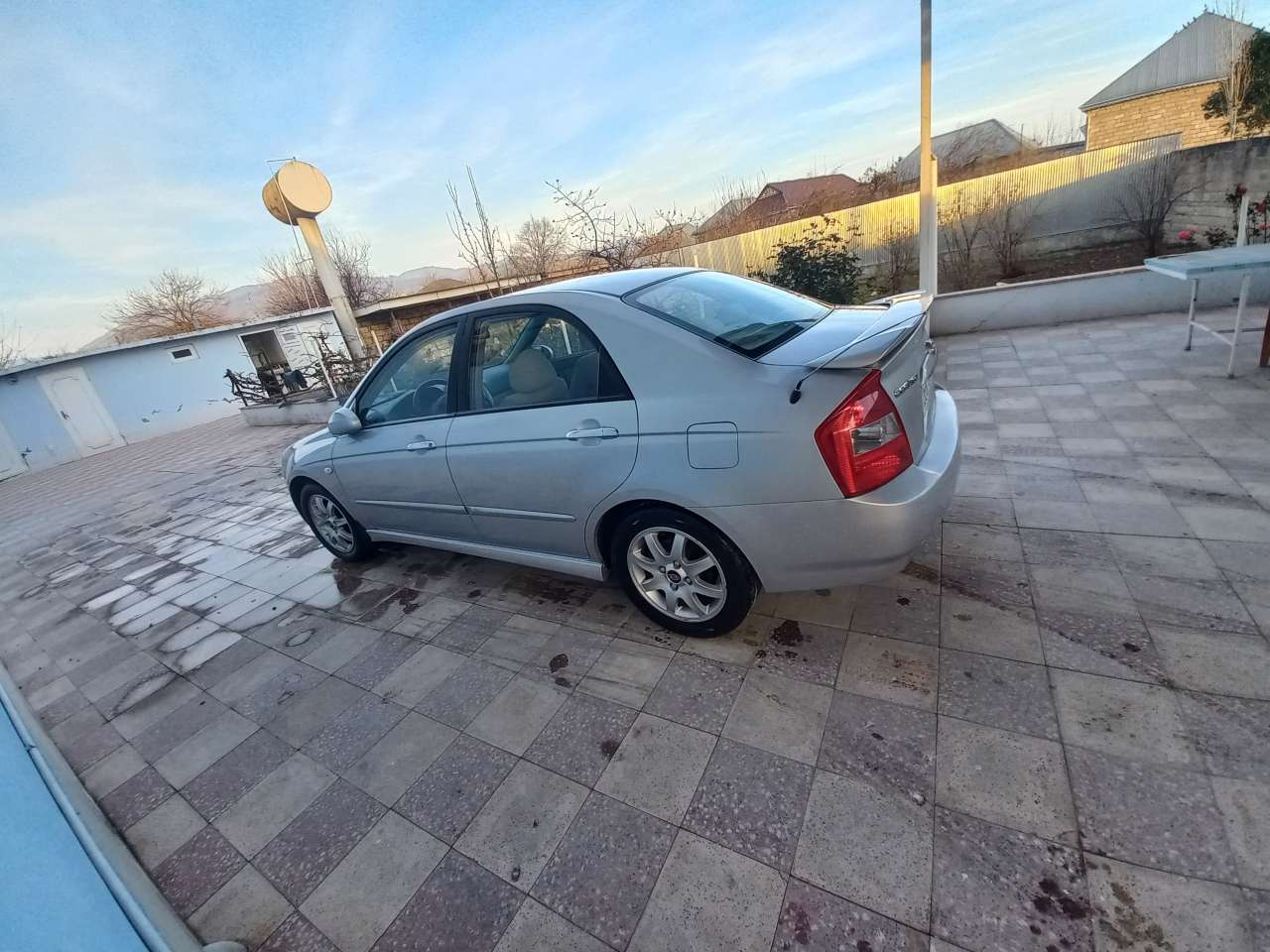 Kia Cerato, 2006 il, 1.6 L, 176 000 km