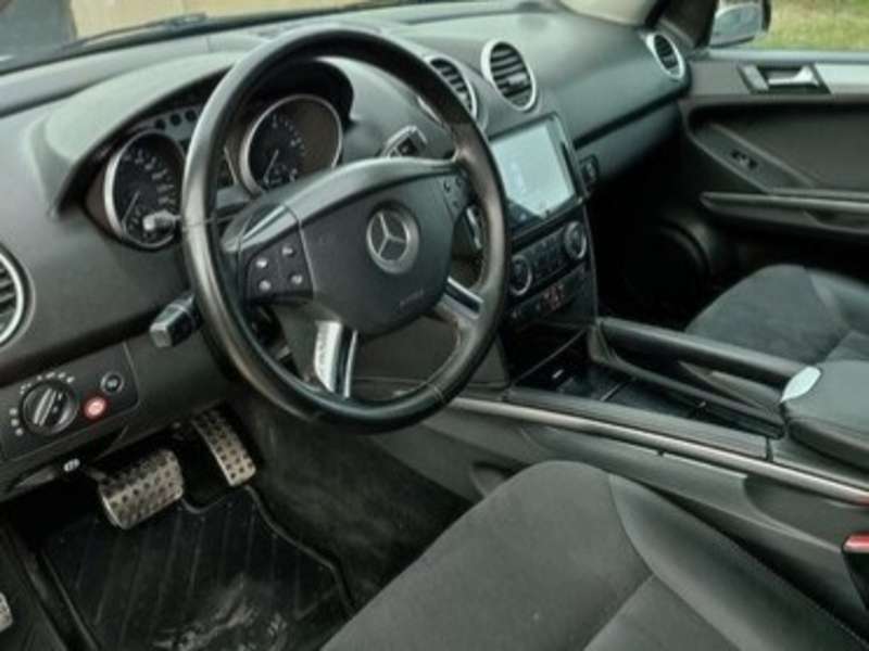 Mercedes ML 320, 2006 il, 3.0 L, 320 000 km