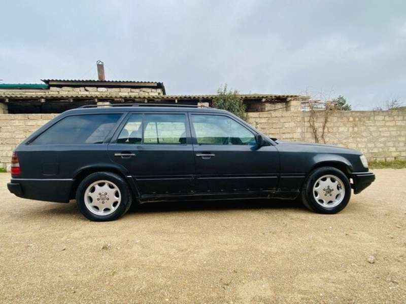 Mercedes E 300, 1992 il, 3.0 L, 378 650 km