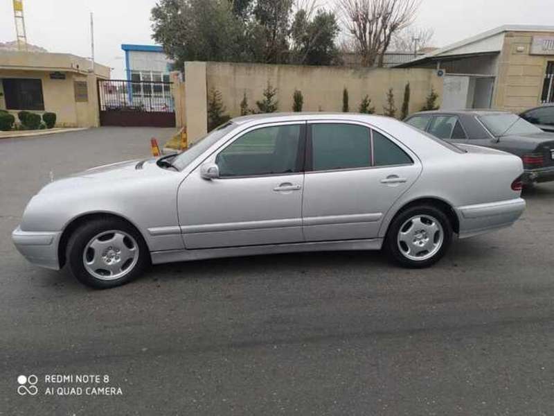Mercedes E 220, 2000 il, 2.2 L, 532 000 km