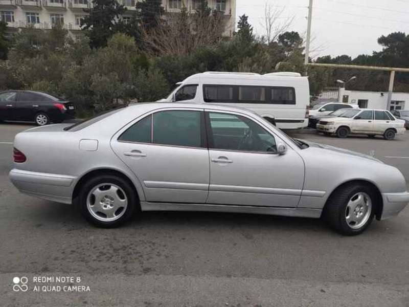 Mercedes E 220, 2000 il, 2.2 L, 532 000 km