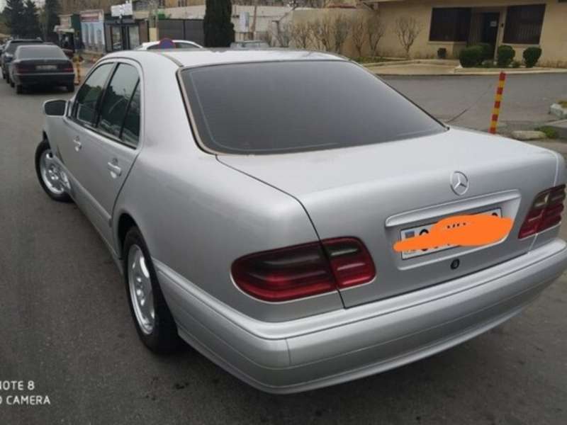 Mercedes E 220, 2000 il, 2.2 L, 532 000 km