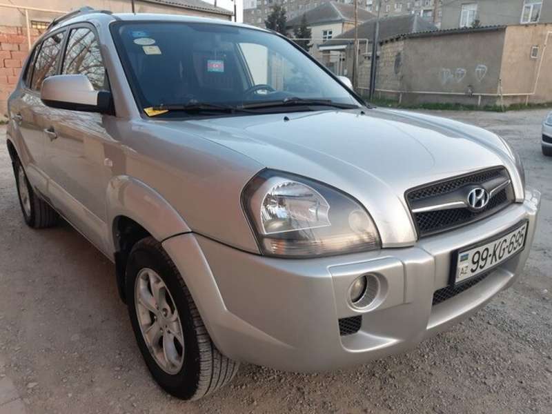 Hyundai Tucson, 2008 il, 2.0 L, 260 000 km