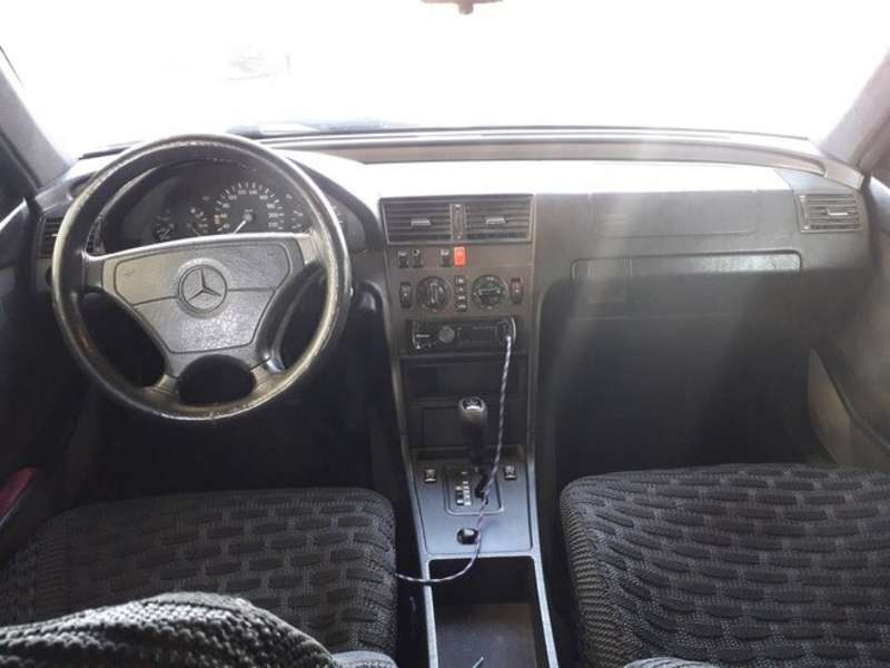 Mercedes C 200, 1995 il, 2.0 L, 304 124 km