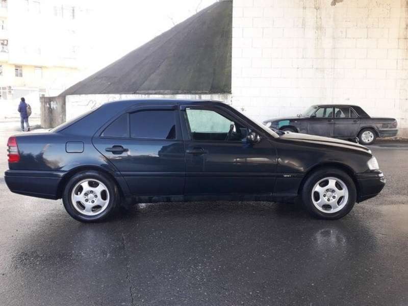 Mercedes C 200, 1995 il, 2.0 L, 304 124 km