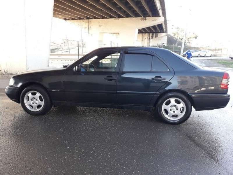 Mercedes C 200, 1995 il, 2.0 L, 304 124 km