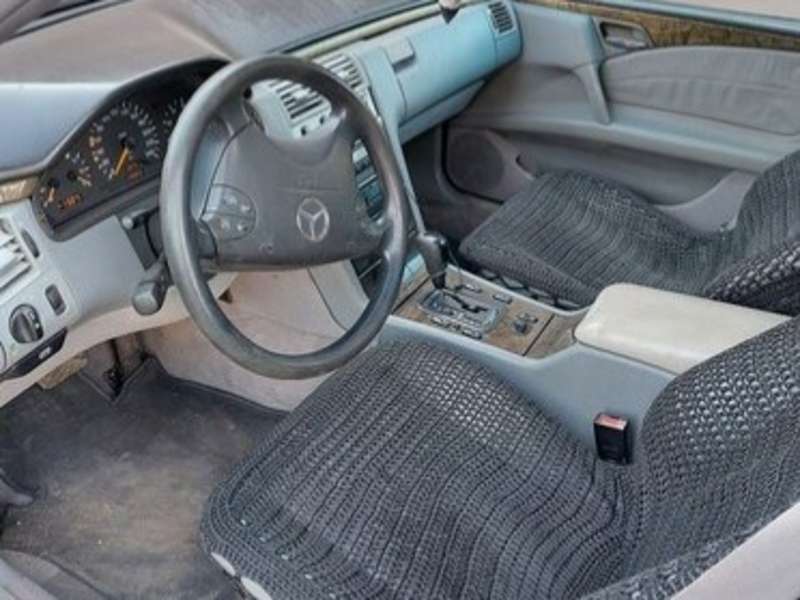Mercedes E 200, 1996 il, 2.0 L, 236 800 km
