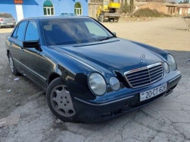 Mercedes E 200, 1996 il, 2.0 L, 236 800 km