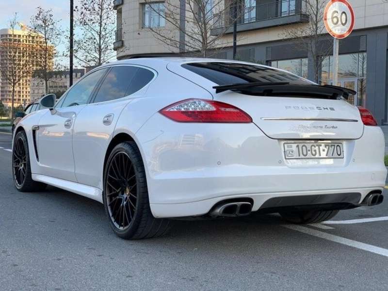Porsche Panamera Turbo, 2009 il, 4.8 L, 115 000 km