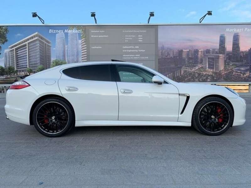Porsche Panamera Turbo, 2009 il, 4.8 L, 115 000 km