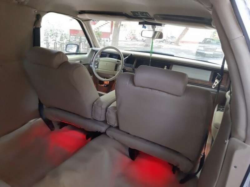 Lincoln Towncar, 1994 il, 4.6 L, 200 000 km