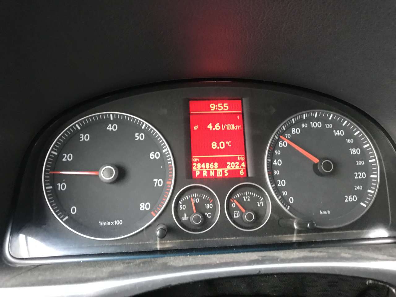 Volkswagen Touran, 2006 il, 0.2 L, 290 000 km