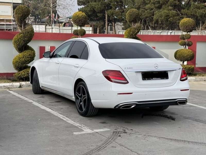 Mercedes E 250, 2016 il, 2.2 L, 105 000 km