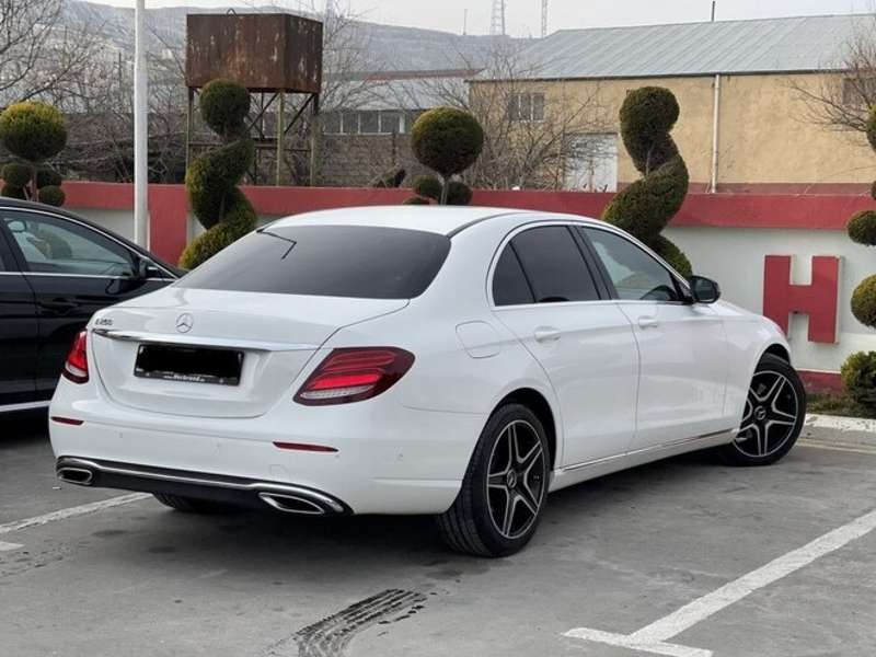 Mercedes E 250, 2016 il, 2.2 L, 105 000 km