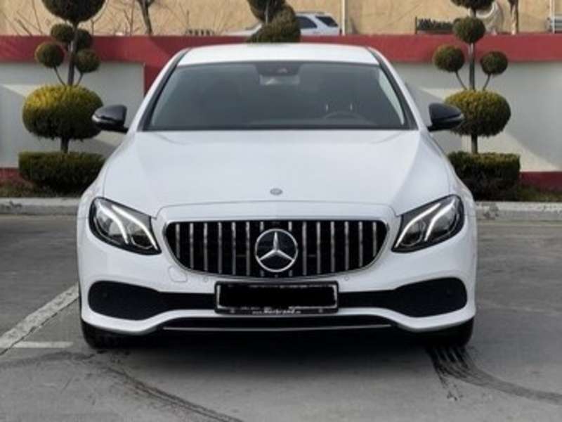 Mercedes E 250, 2016 il, 2.2 L, 105 000 km