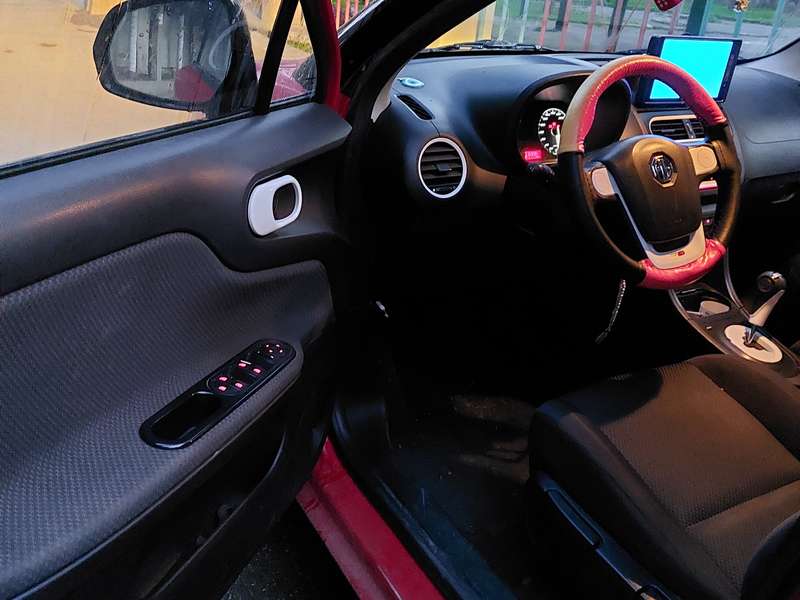 MG 3, 2012 il, 1.5 L, 67 000 km