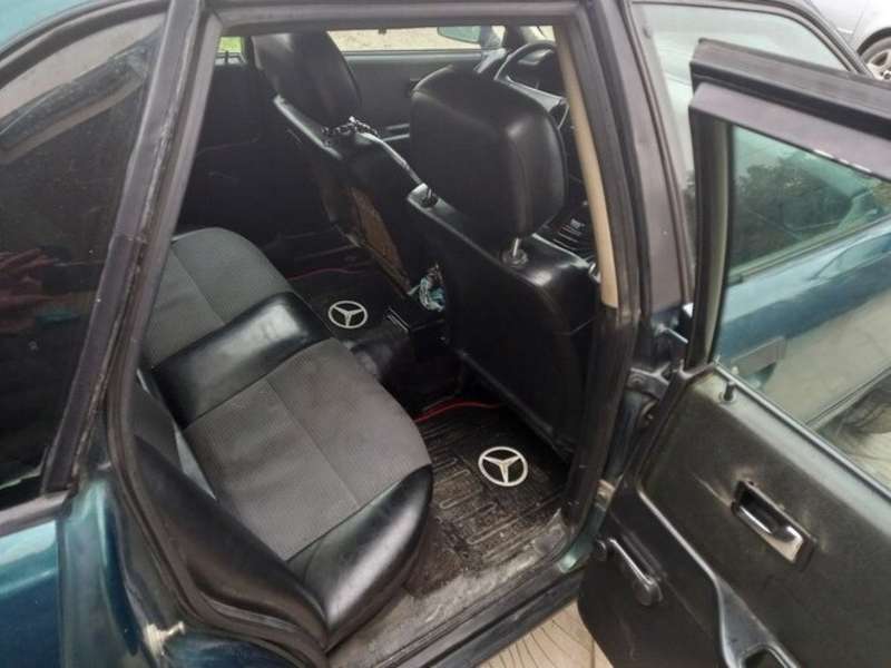 Audi 80, 1990 il, 1.8 L, 325 044 km