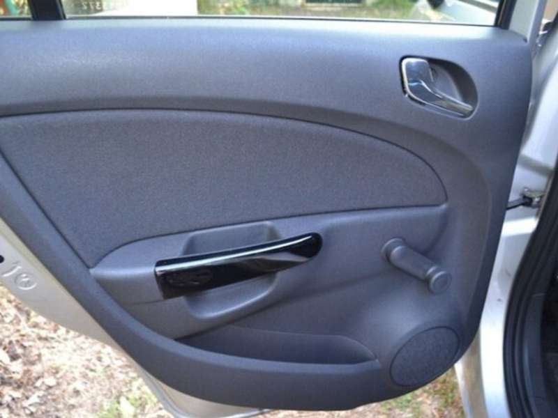 Opel Corsa, 2010 il, 1.3 L, 268 000 km