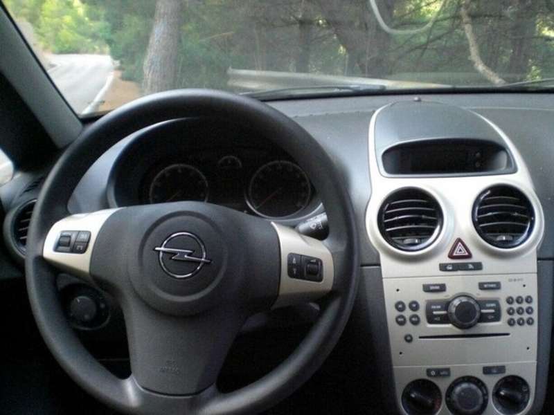 Opel Corsa, 2010 il, 1.3 L, 268 000 km
