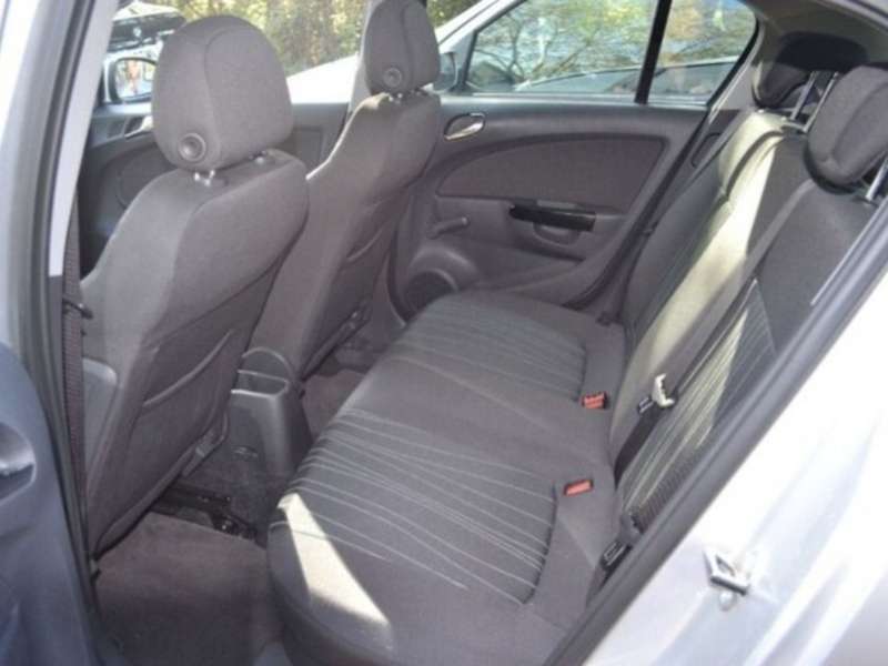Opel Corsa, 2010 il, 1.3 L, 268 000 km