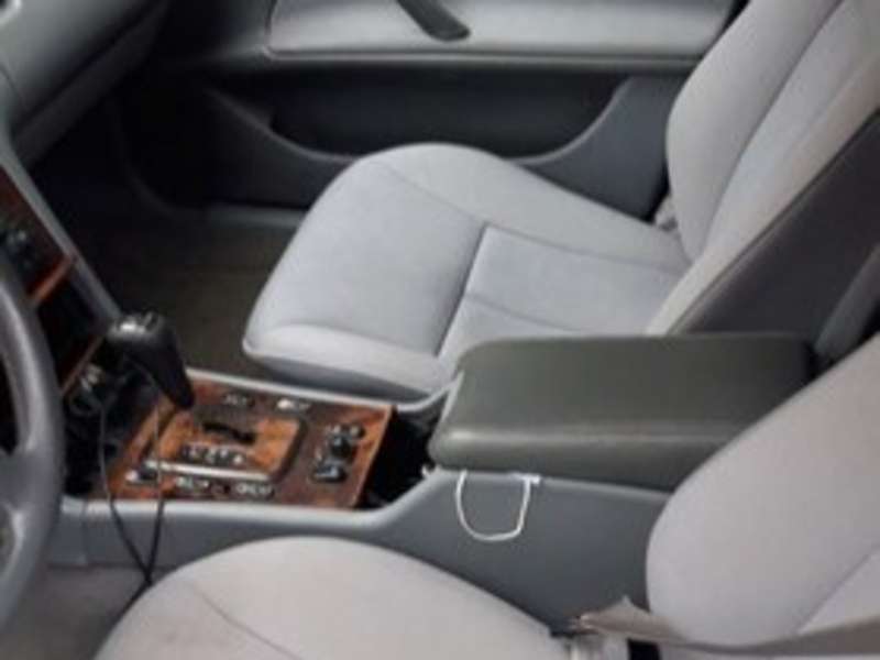 Mercedes E 270, 1999 il, 2.7 L, 379 000 km