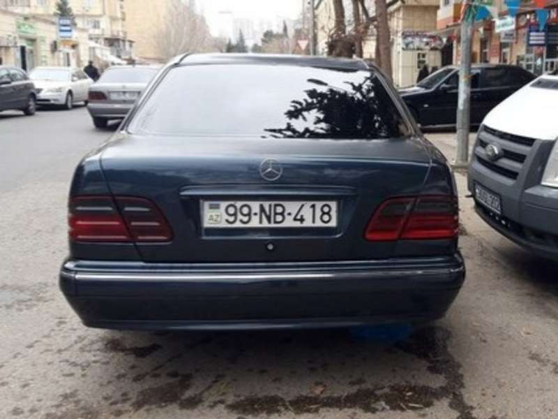 Mercedes E 270, 1999 il, 2.7 L, 379 000 km