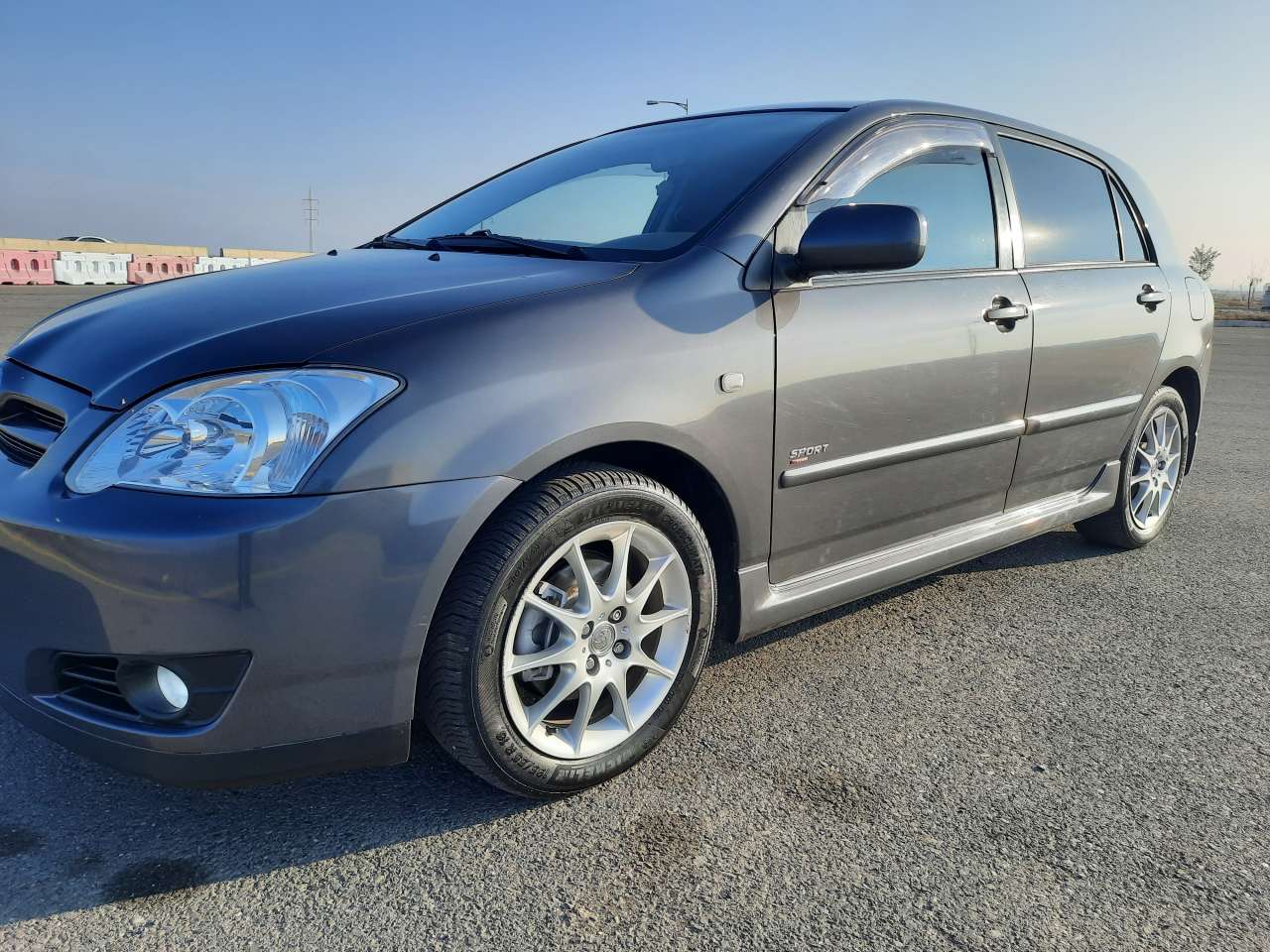 Toyota Corolla, 2006 il, 1.4 L, 210 000 km