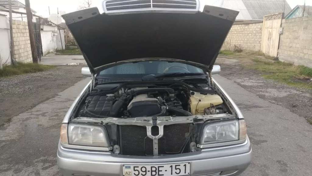 Mercedes C 230, 1997 il, 2.3 L, 275 000 km