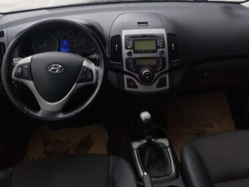 Hyundai i30, 2008 il, 1.6 L, 208 000 km