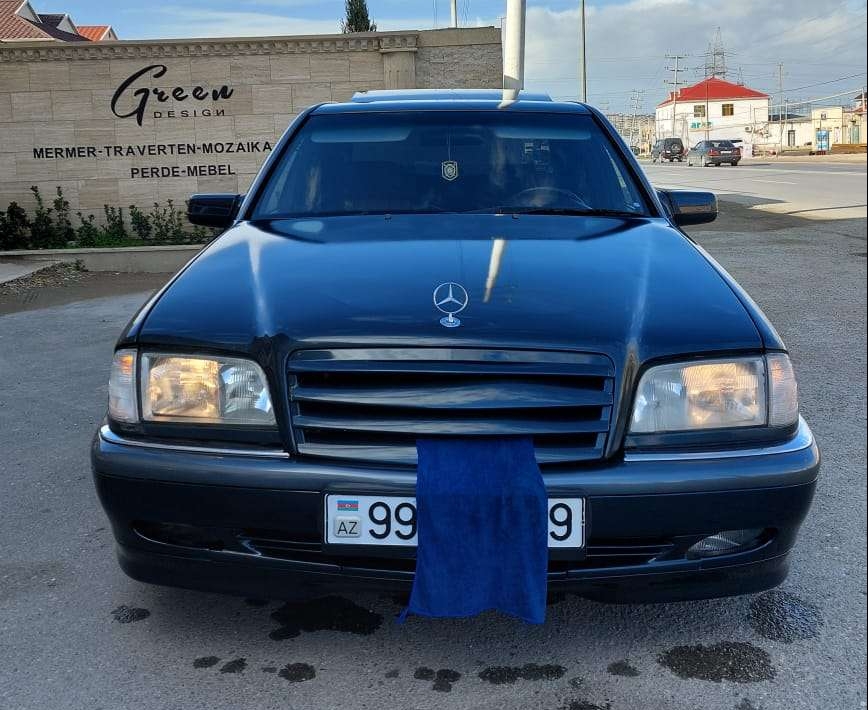 Mercedes C 240, 1999 il, 2.4 L, 274 000 km
