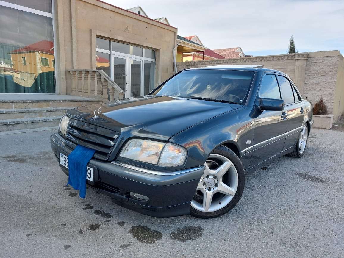 Mercedes C 240, 1999 il, 2.4 L, 274 000 km