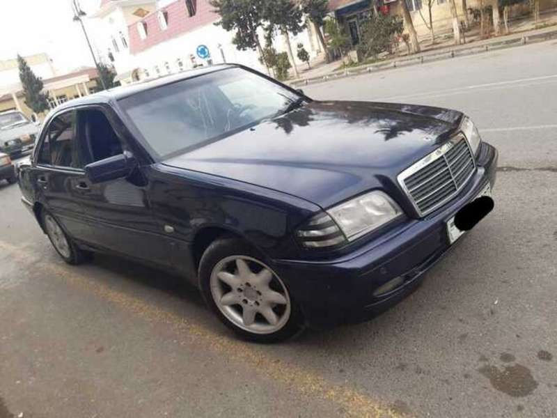 Mercedes C 220, 1999 il, 2.2 L, 450 000 km