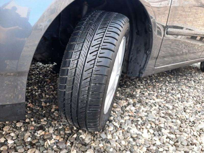 Toyota Corolla, 2006 il, 1.4 L, 201 235 km
