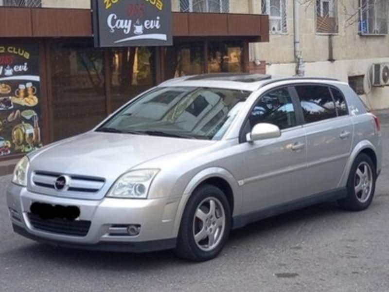 Opel Signum, 2003 il, 2.2 L, 212 000 km