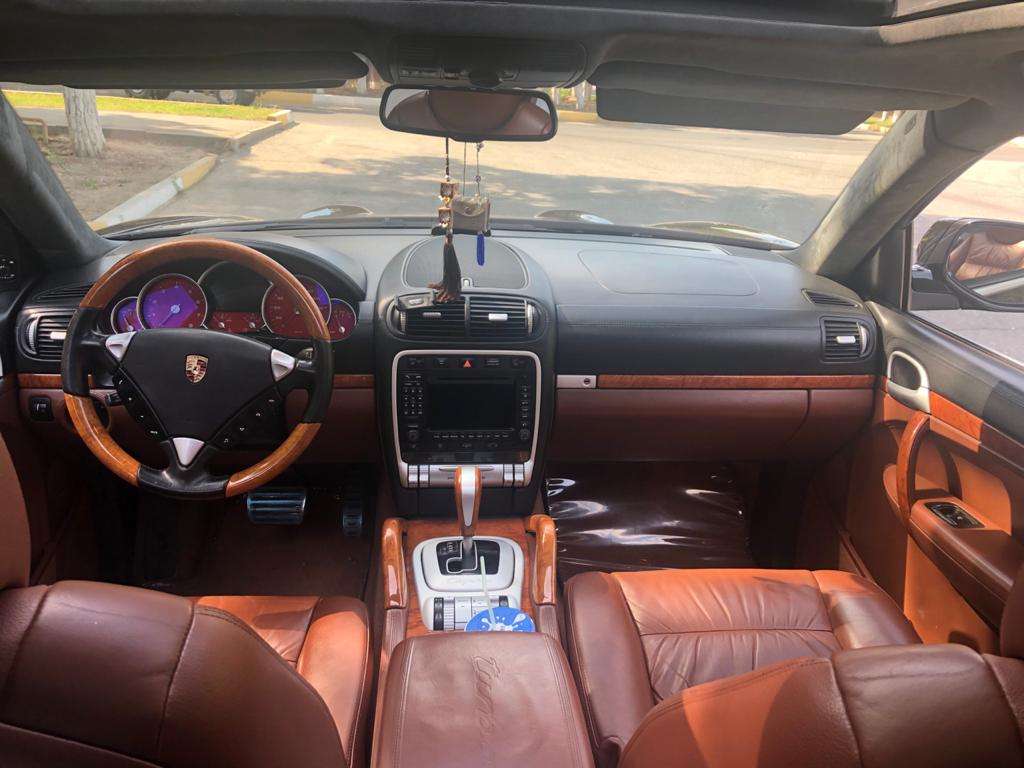 Porsche Cayenne, 2008 il, 4.8 L, 127 388 km