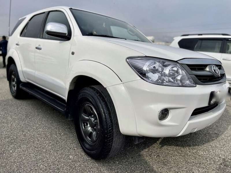 Toyota Fortuner, 2008 il, 2.7 L, 280 000 km
