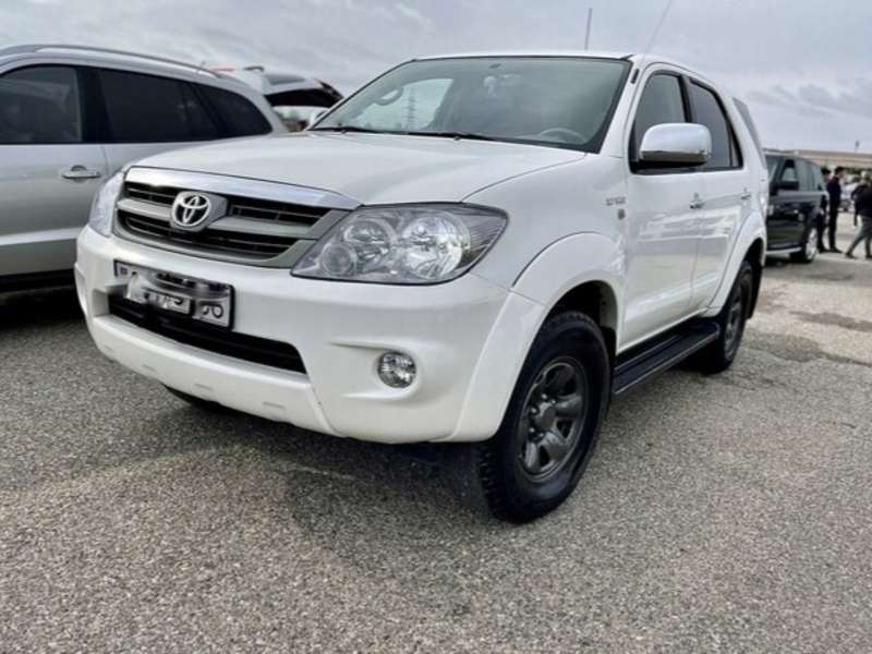 Toyota Fortuner, 2008 il, 2.7 L, 280 000 km