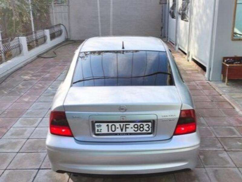 Opel Vectra, 1996 il, 2.0 L, 424 000 km