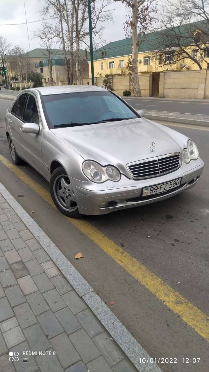 Mercedes C 200, 2000 il, 2.0 L, 337 325 km