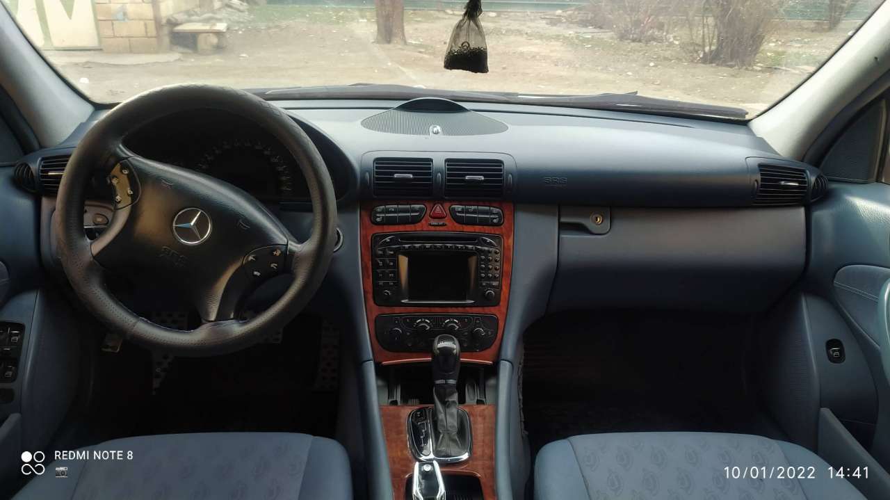 Mercedes C 200, 2000 il, 2.0 L, 337 325 km