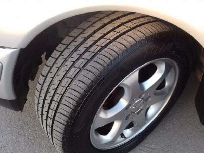 Mercedes E 240, 1999 il, 2.4 L, 327 600 km