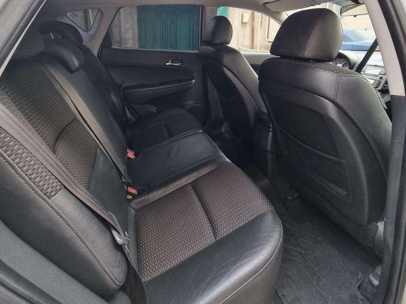 Hyundai i30, 2007 il, 1.6 L, 185 000 km